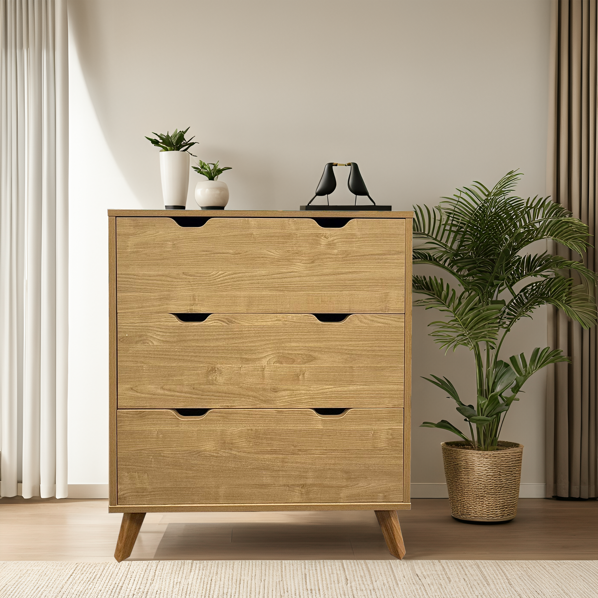 Prato 3-drawer Lowboy, Oak